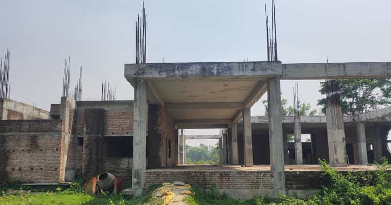  ২০২০ সালের মাঝামাঝি থেকে নির্মাণ কাজ বন্ধ রয়েছে
