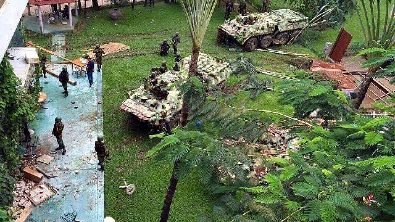 সকালে সেনা কমান্ডোদের অভিযান