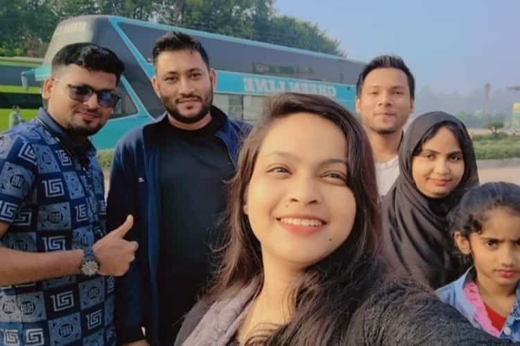 ফোর সিজন'স হোটেলে যাত্রাবিরতিতে বাংলাদেশ বুলেটিন পরিবারের একাংশ
