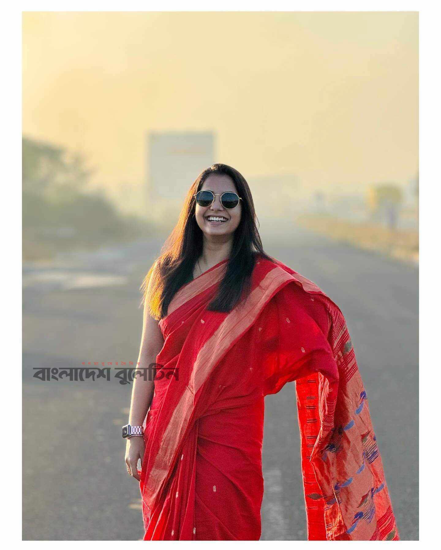অভিনেত্রী সায়ালি সঞ্জীব যা গায়ত্রী অমর সিং নামে চালিয়ে দেওয়া হয়