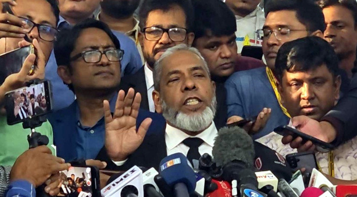 শেখ হাসিনার আইনজীবী বললেন— ‘আমি খুব কষ্ট পাচ্ছি’