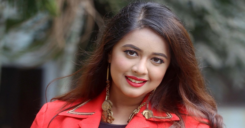 সংগীতশিল্পী ফাতেমা তুয যাহরা ঐশী। সংগৃহীত ছবি