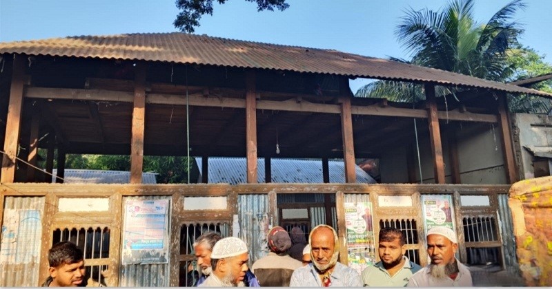 টঙ্গবিাড়ীতে আ.লীগের ক্লাব ভাঙচুর ও দখল নেওয়ার চেষ্টা