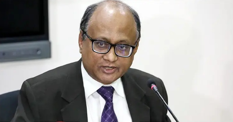 দুদক চেয়ারম্যান আব্দুল মোমেন।