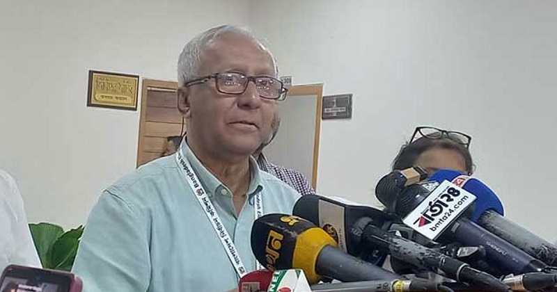নির্বাচন কমিশনের (ইসি) সিনিয়র সচিব আখতার আহমেদ।
