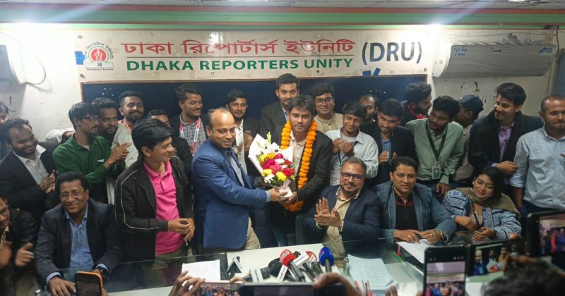 সভাপতি পদে জয়ী শাহরিয়ার নাঈম