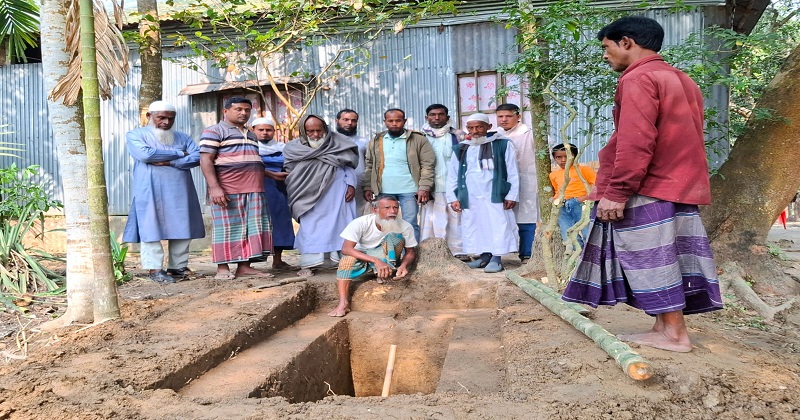 ঝিনাইগাতীতে নিহত জামায়াত নেতা রেজাউল করিমের কবর স্খান