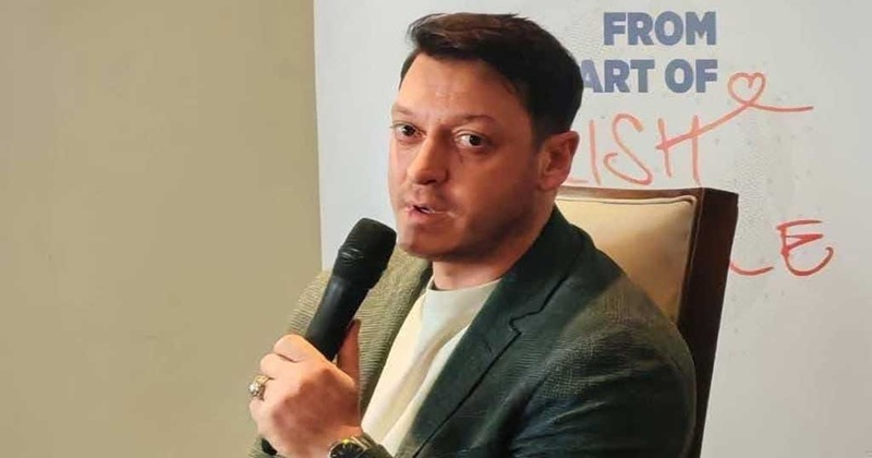 জার্মানির বিশ্বকাপজয়ী ফুটবলার মেসুত ওজিল