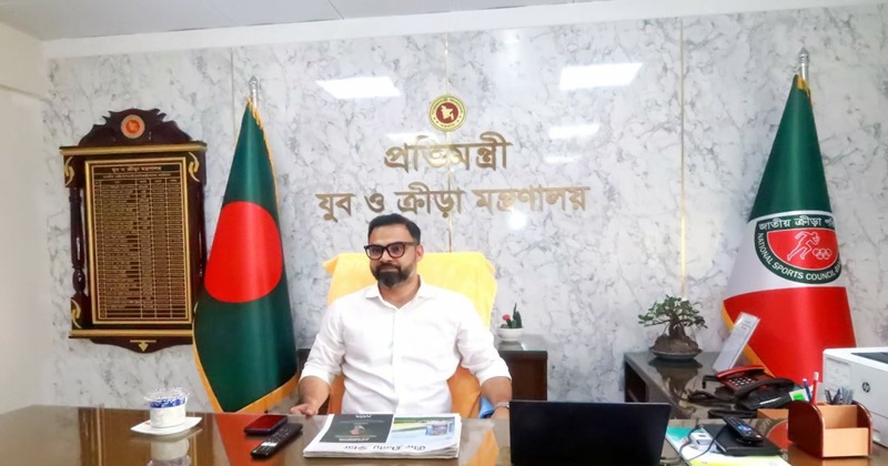 মন্ত্রণালয়ে ক্রীড়া প্রতিমন্ত্রী আমিনুল হক