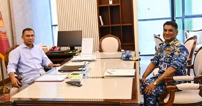 প্রধানমন্ত্রীর সাথে বাংলাদেশ কোস্টগার্ডের মহাপরিচালকের সৌজন্য সাক্ষাৎ