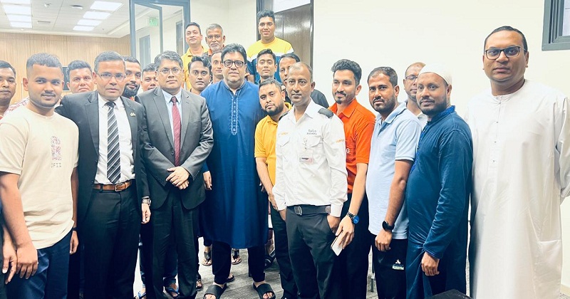 দুবাইয়ে লেবার ক্যাম্প পরিদর্শন