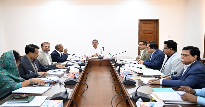 সচিবালয়ে মন্ত্রিপরিষদ বিভাগের সভাকক্ষে প্রধানমন্ত্রী