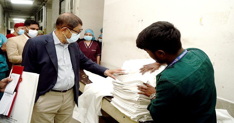 স্বাস্থ্য ও পরিবার কল্যাণমন্ত্রী সর্দার সাখাওয়াত হোসেন