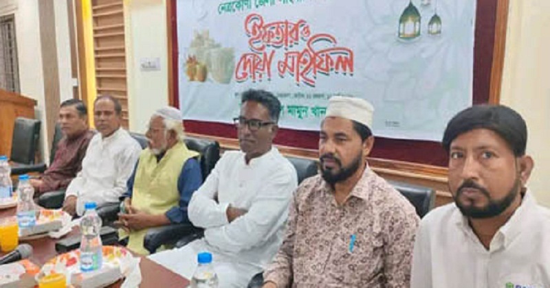 পৌর মেয়র প্রার্থীর ইফতার