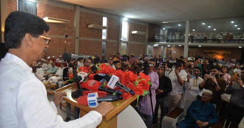 খাদ্য, মৎস্য ও প্রাণিসম্পদ এবং কৃষিমন্ত্রী মোহাম্মদ আমিন উর রশিদ বক্তব্য রাখছেন।