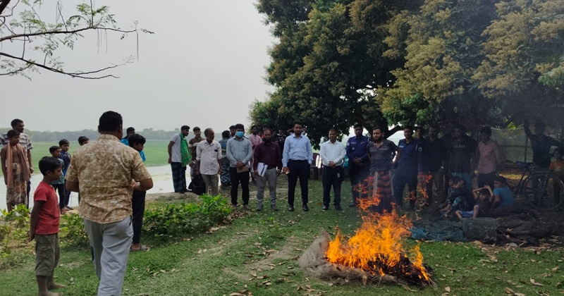 চাঁপাইনবাবগঞ্জে এসিল্যান্ডের অভিযানে বন্ধ হলো পাখির মরণফাঁদ, অর্থদণ্ড ও কারেন্ট জাল জব্দ