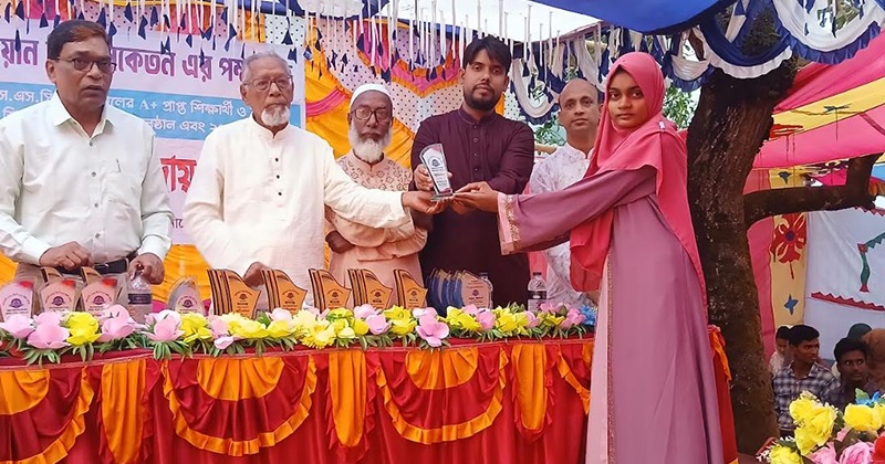 নাচোলে আবু সুফিয়ান বিদ্যানিকেতনে কৃতি শিক্ষার্থীদের সংবর্ধনা