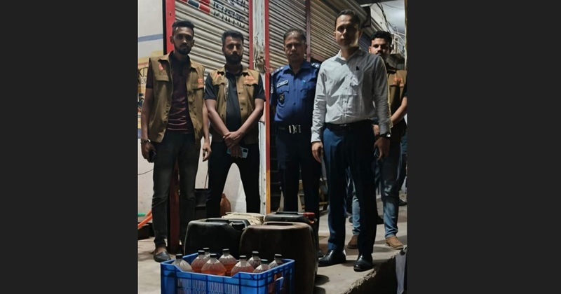 যশোর শার্শায় ভ্রাম্যমাণ আদালতের অভিযান: ৫০ হাজার টাকা জরিমানা, জ্বালানি তেল জব্দ