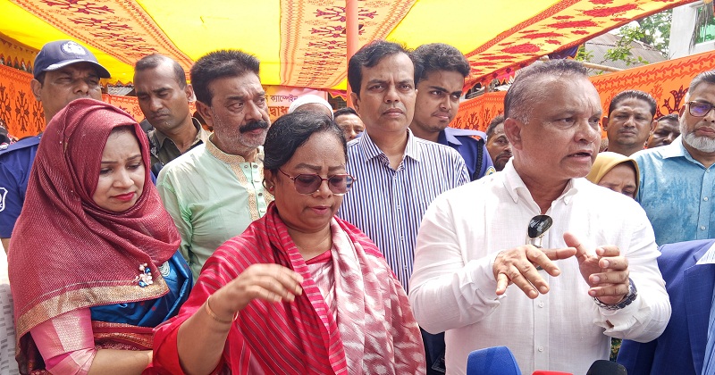 স্বাস্থ্য উপদেষ্টা