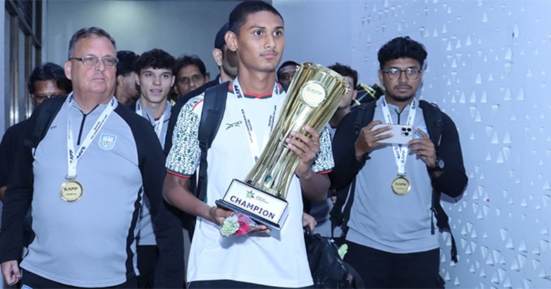 সাফ অনূর্ধ্ব-২০ চ্যাম্পিয়নশিপে বাংলাদেশ যুব ফুটবল দলের অধিনায়ক মিঠু চৌধুরী