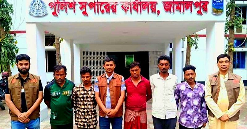৫ মাদক কারবারী আটক