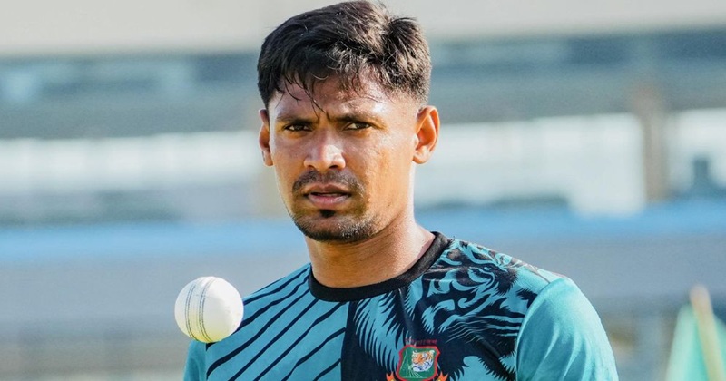 বাংলাদেশের কাটার মাস্টার মুস্তাফিজুর রহমান।