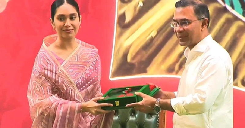স্বাধীনতা পুরস্কার নিচ্ছেন জাইমা রহমান
