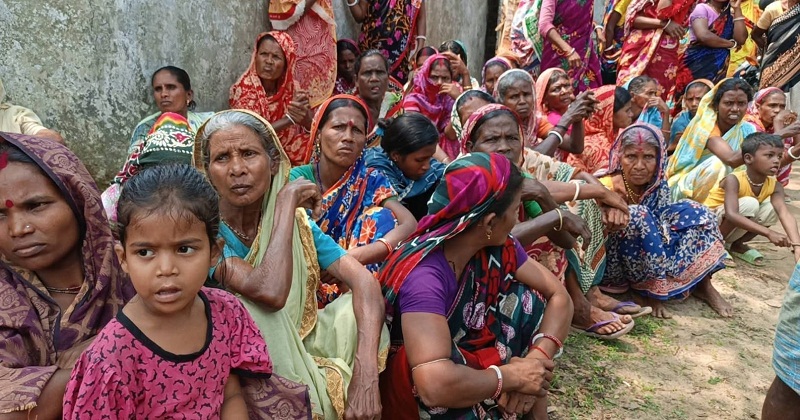 ৩ সপ্তাহ ধরে মজুরি বন্ধ