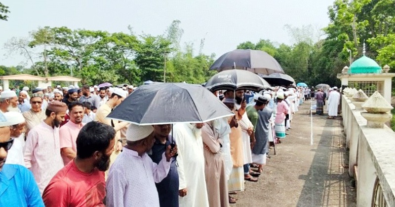 ঢাকাদক্ষিণ ইউনিয়নের সাবেক চেয়ারম্যান বশর মিয়ার দাফন সম্পন্ন