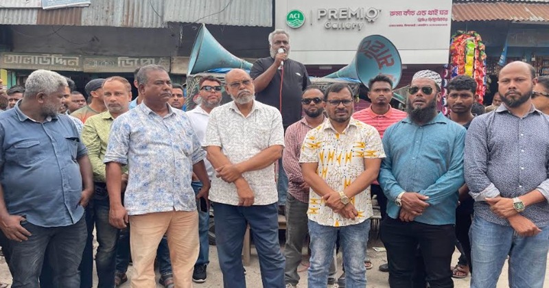 ডোমারে অটোরিকশার টোল আদায় নিয়ে সংঘর্ষ, বাড়ছে রাজনৈতিক অস্থিরতা