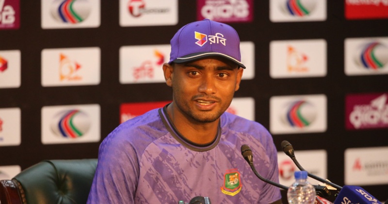 . মিরপুরে সংবাদ সম্মেলনে বাঁহাতি পেসার শরিফুল ইসলাম