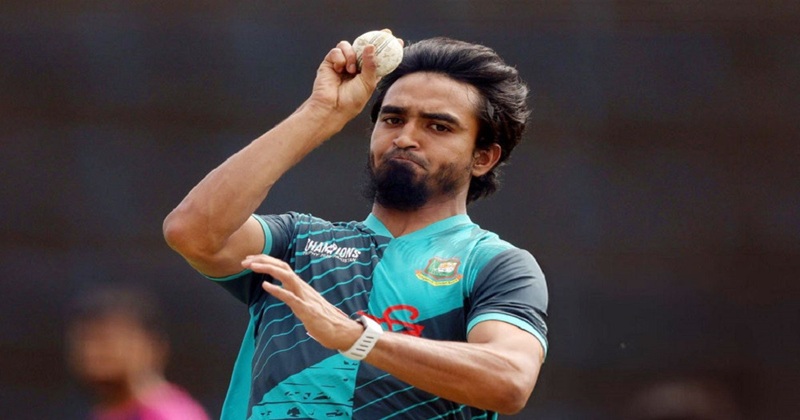 ডানহাতি পেসার তানজিম হাসান সাকিব