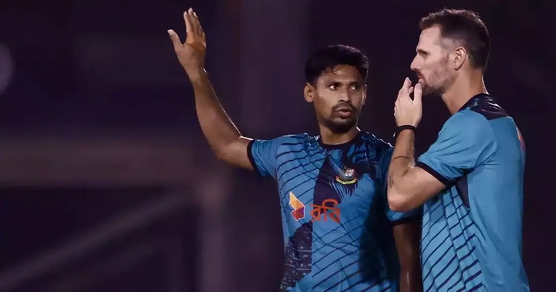 মুস্তাফিজ ও শন টেইট