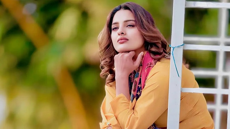 অভিনেত্রী দিব্যাঙ্কা সিরোহী