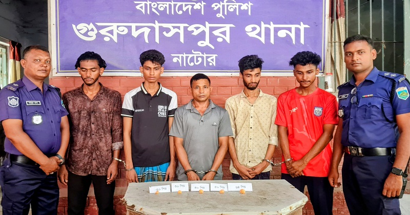 ইয়াবাসহ ৫ জন গ্রেপ্তার