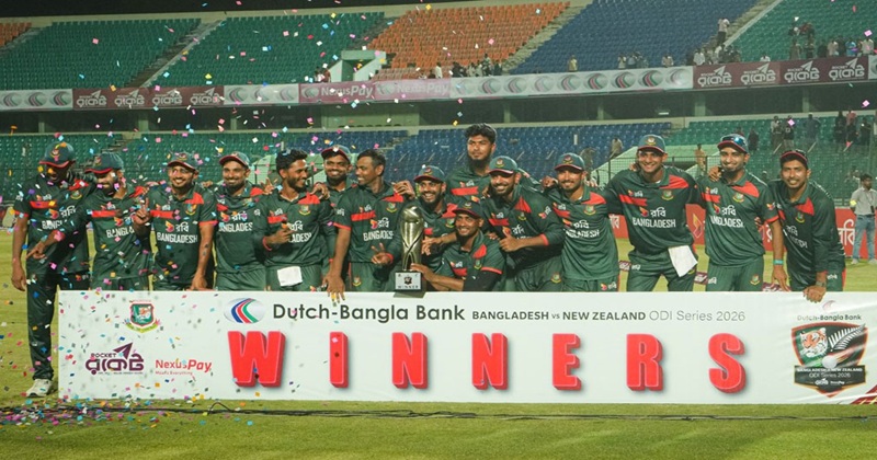 চট্টগ্রামে বৃহস্পতিবার নিউজিল্যান্ডের বিপক্ষে ওয়ানডে সিরিজ জয়ের পর উচ্ছ্বসিত বাংলাদেশে ক্রিকেট দলের সদস্যরা-ইন্টারনেট