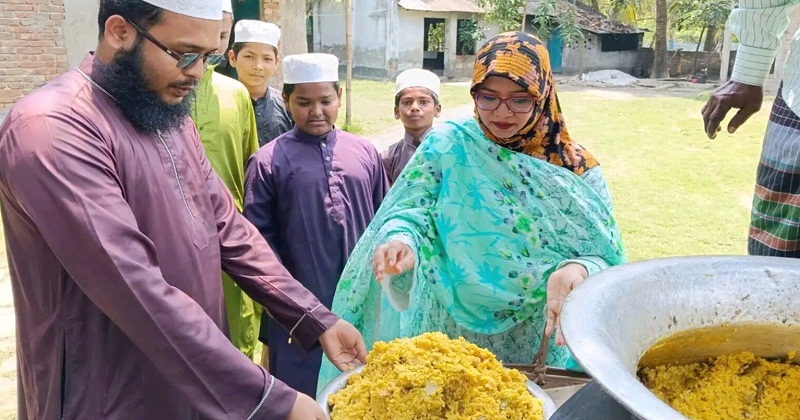 পুষ্টি সমৃদ্ধ খাবার বিতরণ