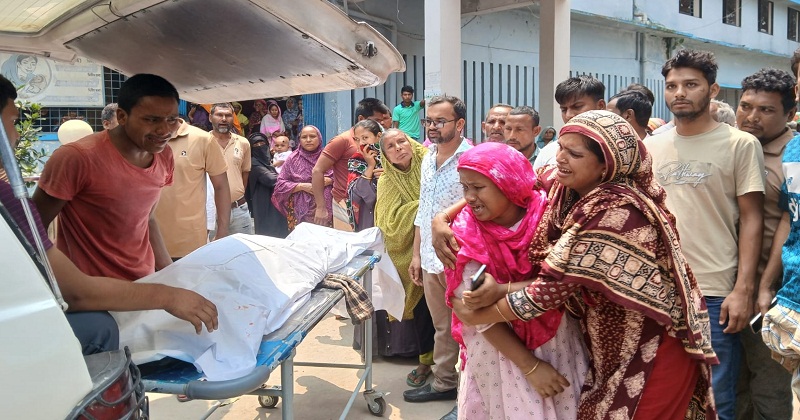 ভ্যানচালকের মৃত্যু
