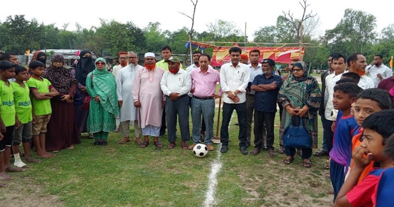 রাণীশংকৈলে প্রাথমিক গোল্ডকাপ ফুটবল টুর্নামেন্টের উদ্বোধন