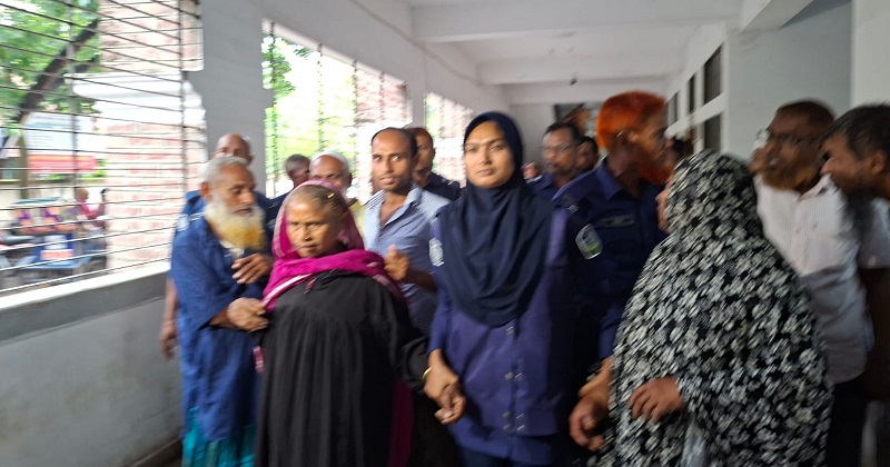 তিনজনের মৃত্যুদণ্ড