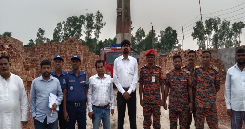 ঘাটাইলে ইট ভাটার ধোয়ায় ক্ষেতের ধান নষ্ট হওয়ায় ভ্রাম্যমান আদালতের জরিমানা