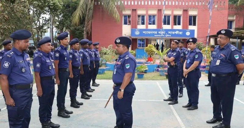 শ্যামনগর থানা পরিদর্শনে জেলা পুলিশ সুপার মোঃ আরেফিন জুয়েল।