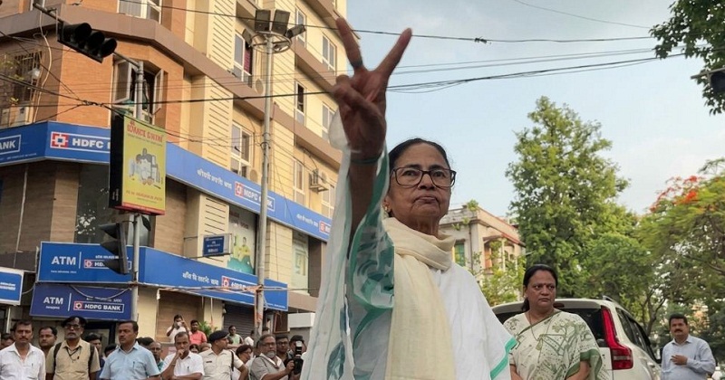 পশ্চিমবঙ্গের মুখ্যমন্ত্রী মমতা বন্দ্যোপাধ্যায়