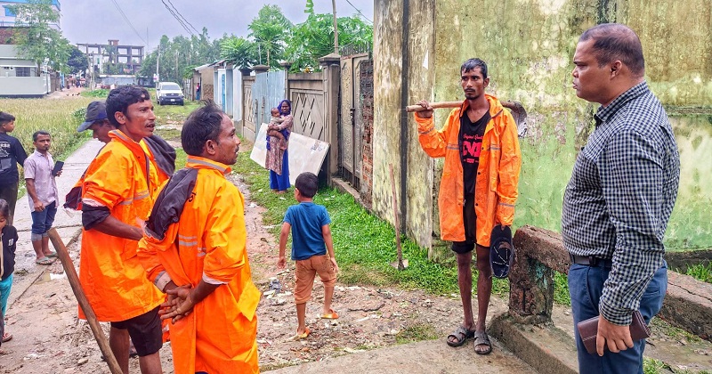 পৌরসভার নির্বাহী প্রকৌশলী জহিরুল ইসলাম