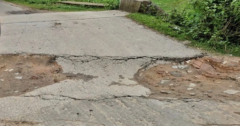 গোলাপগঞ্জের কালভার্ট ধসে বড় দুর্ঘটনার আশঙ্কা