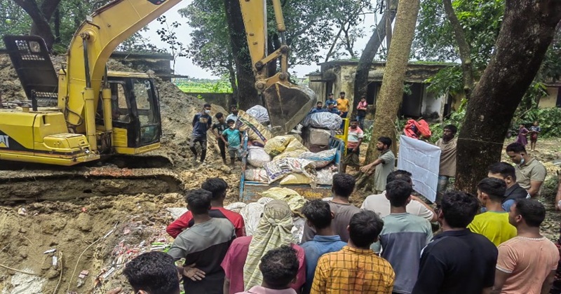 আখাউড়ায় স্থলবন্দরে প্রায় ৪ কোটি টাকার ভারতীয় পণ্য ধ্বংস