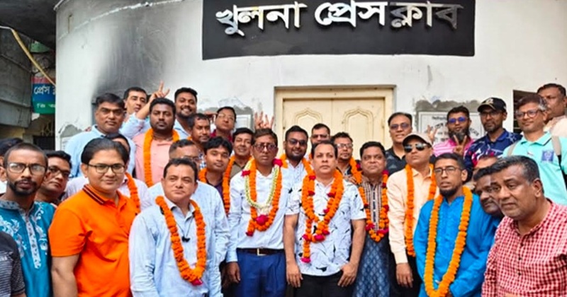 খুলনা প্রেসক্লাবের সভাপতি মোস্তফা সরোয়ার-সম্পাদক তরিকুল ইসলাম