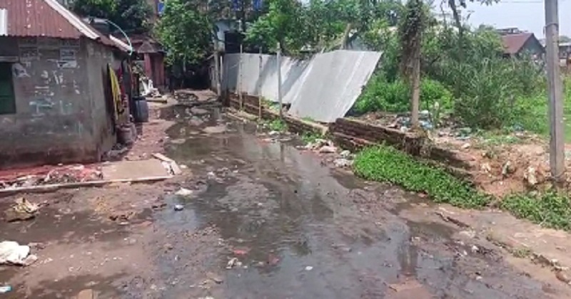 কালিয়াকৈরে সড়কের বেহাল দশা