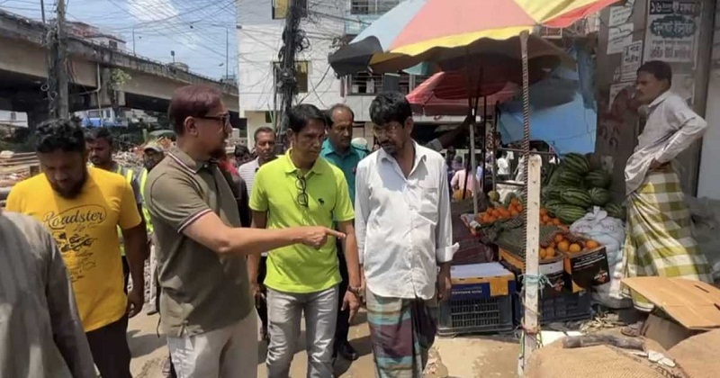 যত্রতত্র ময়লা ফেললে ফের জলাবদ্ধতা সৃষ্টি হবে