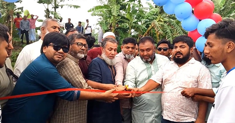 খিলপাড়া ইয়াং বয়েজ একাডেমি ফুটবল টুর্নামেন্টের উদ্বোধন